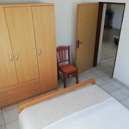 Apartment Mrgic Preko