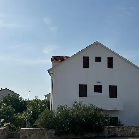 Mrgic Апартаменты *