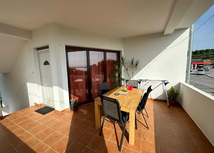 Апартаменты Mrgic Преко